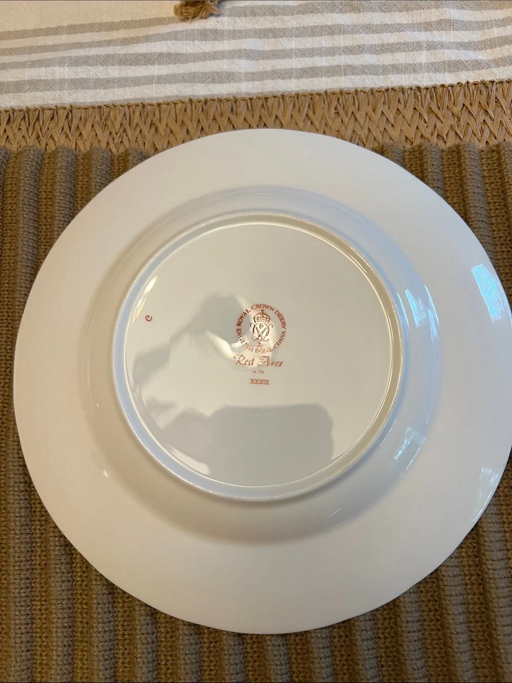 Royal Crown Derby English Bone China Red Aves. Set of 6.